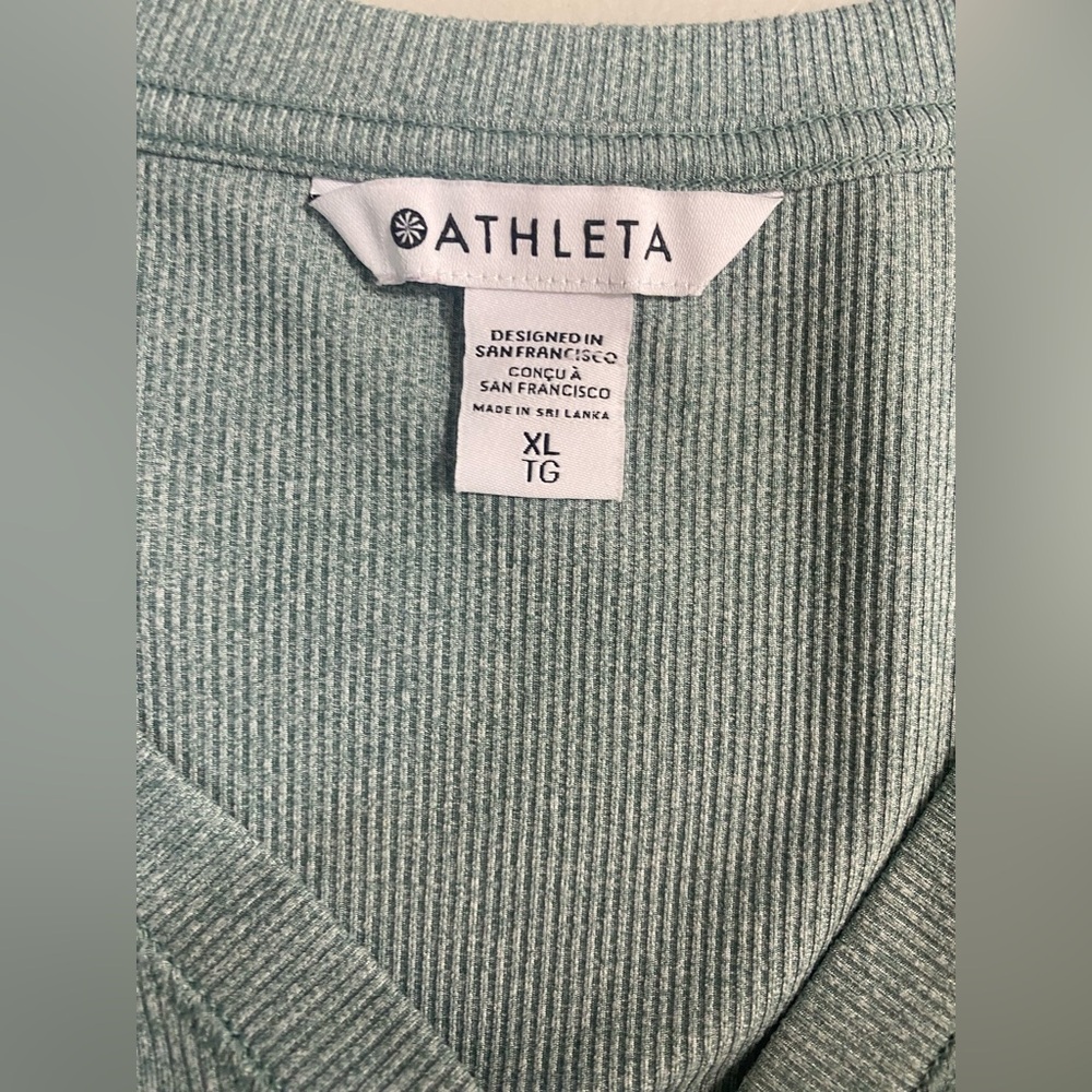 Athleta Uptempo Ribbed Henley Long Sleeve Top in Heathered Green Size XL - Picture 8 of 10